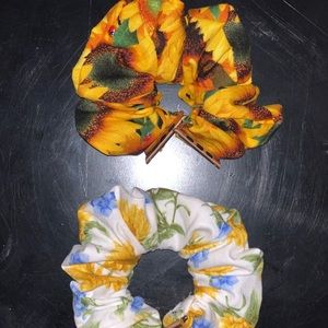 Black & shite sunflowers scrunchie watch band